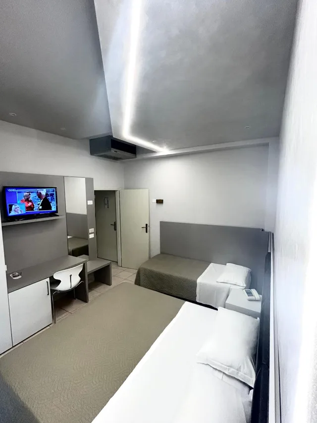 غرفة كلاسيكية ثلاثية، Hotel Adria 7/10