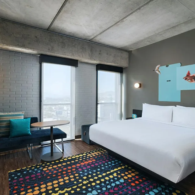 Aloft, Guest Room, King Bed، Aloft Guadalajara Sur 5/10
