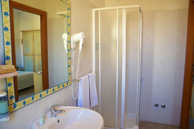 غرفة ثلاثية، ALGHERO CITY HOTEL(FORMERLY Hotel Barcellona) 2/2