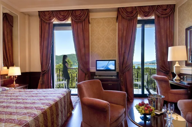 Classic, Family, Pool or Lake View، Simplon 2/8
