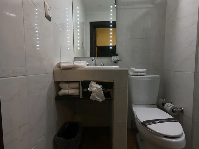 غرفة داخلية قياسية بسرير كوين، Hotel San Diego 4/6