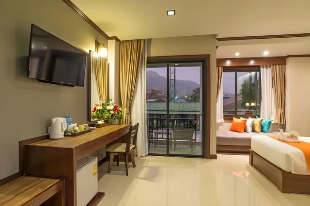 Deluxe Cliff View، Andaman Breeze Resort 2/2