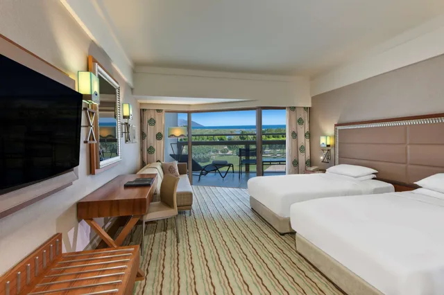 Guest Room, Twin Beds, Sea View, Pool Access، Hilton Dalaman Sarigerme Resort & Golf 1/10