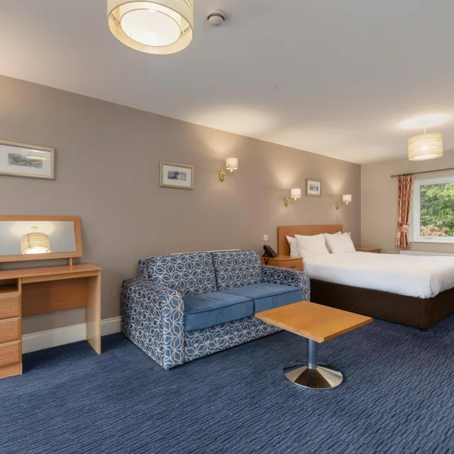 غرفة سوبيريور بسرير مزدوج في الملحق لذوي الإعاقة، Windermere Manor 7/9