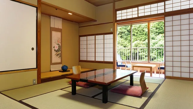 غرفة يابانية قياسية بإطلالة على النهر للمدخنين، Hakone Pax Yoshino 2/2
