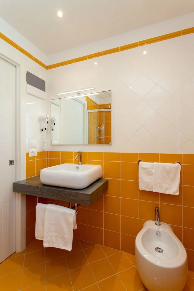 غرفة سوبيريور بسرير كوين بإطلالة على البحر، Hotel Greif 4/5