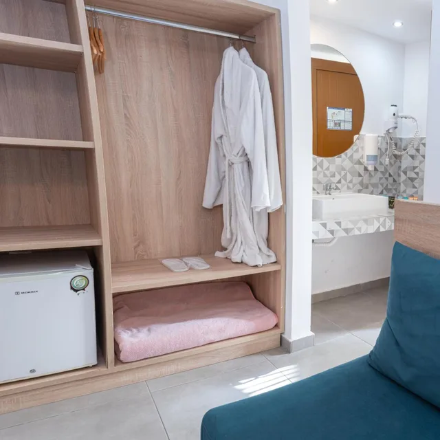 Junior Suite, Shared Pool، Delfinia Resort Hotel - All Inclusive 7/8