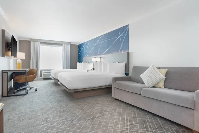جناح بسريرين كوين، Comfort Inn & Suites New Orleans Airport North 3/6