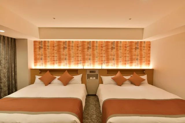 غرفة بسريرين منفصلين وسريرين كينج، Narita Tobu Hotel Airport 2/3