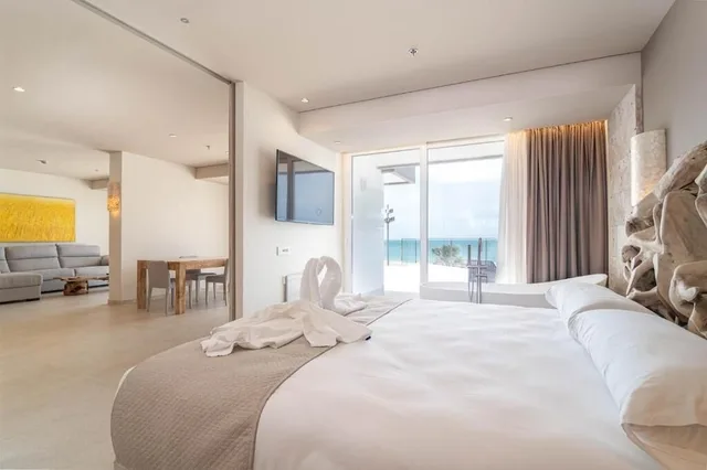 Master, Junior Suite, King Bed, Sofa، Hotel Cadiz Bahia 2/4