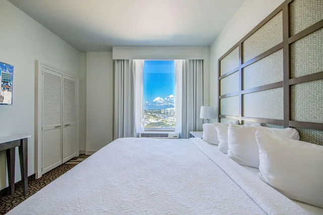 جناح لذوي الإعاقة، Best Western Premier The Tides 1/9