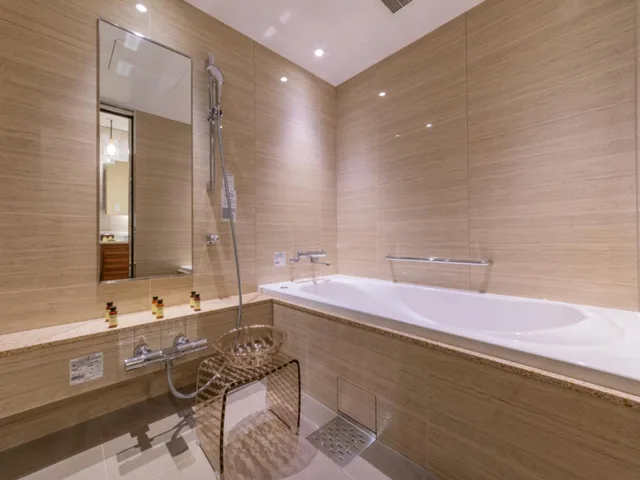 غرفة فاخرة بسريرين منفصلين بإطلالة على النهر، Liber Hotel Osaka 1/1