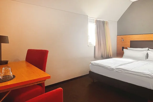 غرفة قياسية صغيرة بسرير مزدوج، Garner Hotel Stuttgart - Zuffenhausen By IHG 3/7