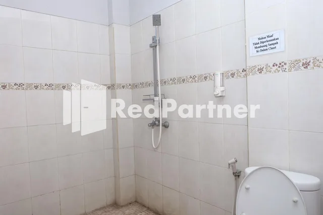 غرفة ديلوكس بسرير مزدوج، Reddoorz At Palasari 9/10