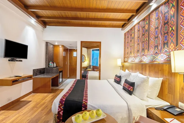 Classic, Double Bed, Sterling Manali 8/10
