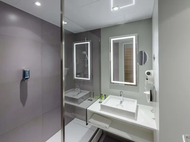 غرفة بسرير كوين، Novotel Koeln City 3/4