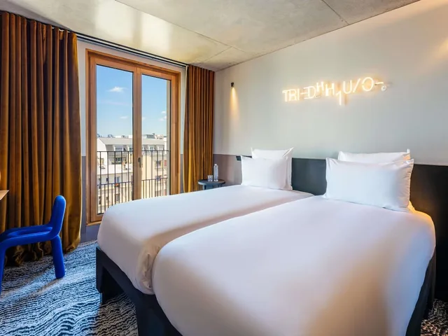 Essential, Twin Beds، TRIBE Paris Clichy 2/6