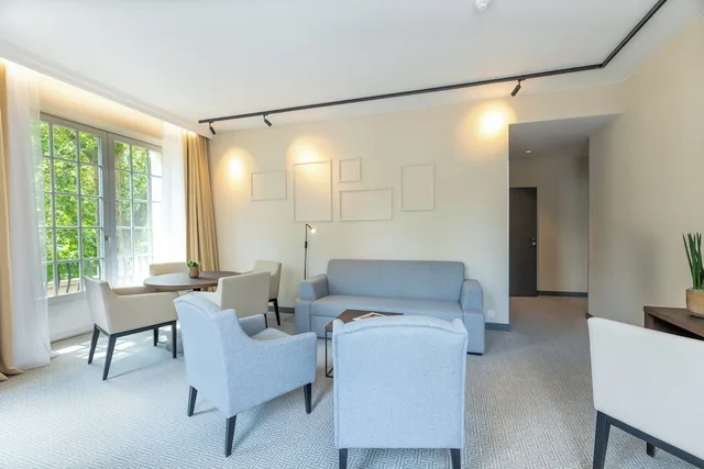 جناح بسرير كينج مع أريكة، Parkhotel Kurhaus Bad Kreuznach 4/8