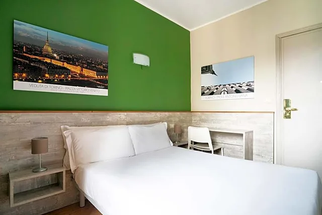 غرفة أساسية مفردة بسرير مزدوج، Hotel Astoria Torino 3/6