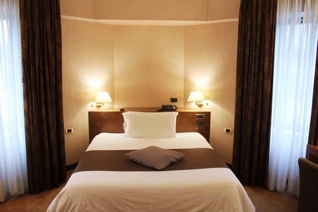 غرفة سوبيريور مفردة بسريرين منفصلين، HOTEL DE LA VILLE AVELLINO 1/2