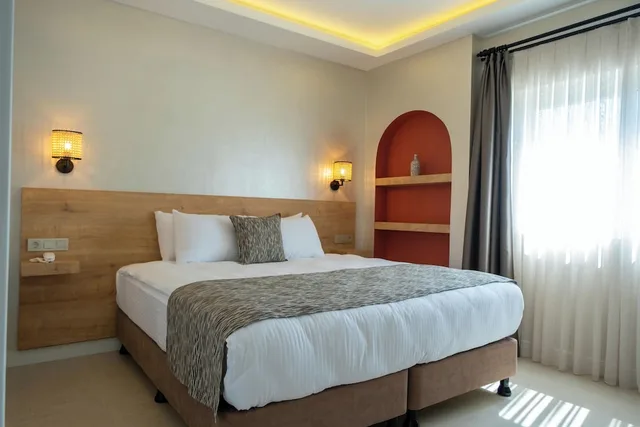 شقة بريميوم بسرير كينج مع أريكة، Sea Breeze Hotel And Apartments 1/3