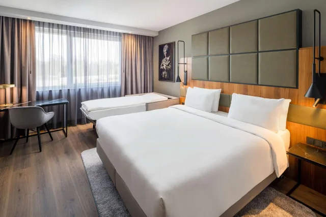 غرفة قياسية بسرير كينج، Radisson Blu Hotel, Hamburg Airport 6/10