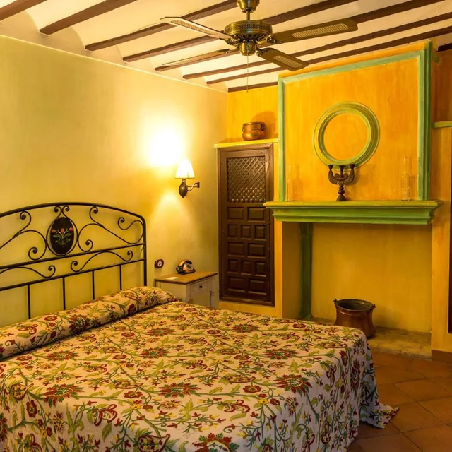 Rustic, Double Bed، La Casa Del Rector Hotel 10/10