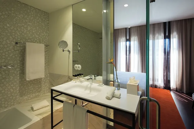 غرفة تنفيذية غراند بسرير كينج بإطلالة، Pestana Porto A Brasileria 8/10