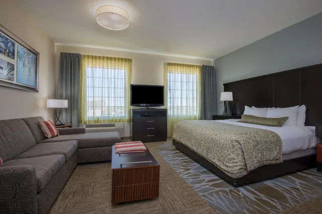 جناح استوديو بسرير كينج بحوض استحمام لذوي الإعاقة، Staybridge Suites Amarillo-Western Crossing 2/2