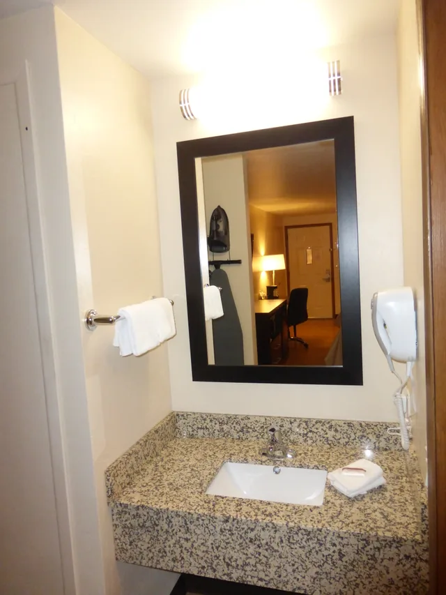 Room, 2 Queen Beds, Red Roof Inn Grand Junction 3/4