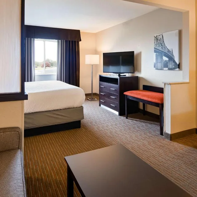 جناح بسرير كينج، Best Western Pearl City Inn 1/4