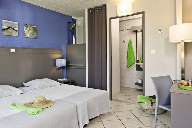 غرفة كلاسيكية رباعية بشرفة بغرفة نوم واحدة، Belambra Giens Riviera Beach Club 3/4