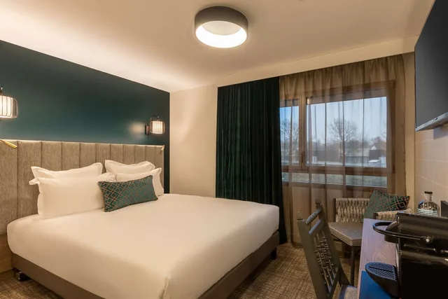 غرفة بسرير مزدوج لذوي الإعاقة، Best Western Plus Le Conquerant Rouen Nord 3/4