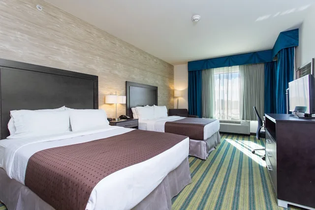 غرفة قياسية بسريرين كوين لذوي الإعاقة، Holiday Inn Texarkana Arkansas Conv Ctr 3/7