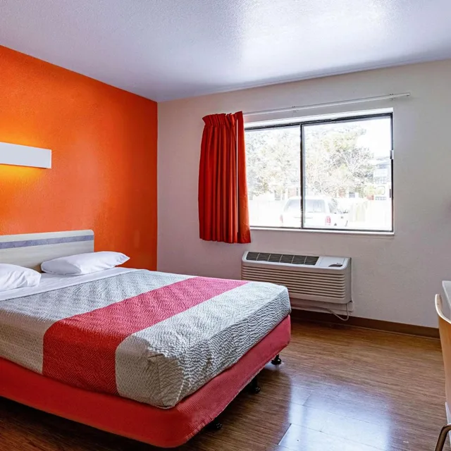 غرفة بسرير كوين، Motel6 Palatine, IL - Chicago Northwest 2/10