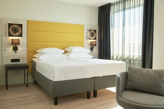 غرفة عائلية بسرير كوين مع أريكة، Tallink City Hotel 2/8