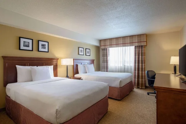 غرفة ديلوكس بسريرين كوين، Travelodge Suites by Wyndham Regina / Eastgate Bay 4/8