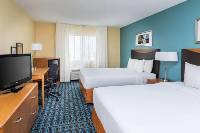 غرفة بسريرين كوين لذوي الإعاقة، Fairfield Inn & Suites Lincoln 1/1
