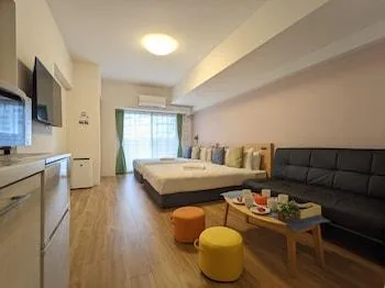 غرفة عائلية بسريرين منفصلين مع أريكة، ESLEAD HOTEL Osaka Ebisu 2/2