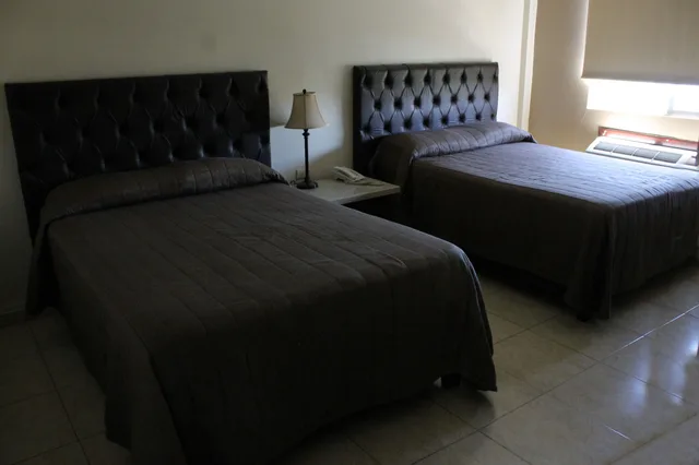 غرفة كلاسيكية بسريرين مزدوجين، Hotel America Centro 2/10