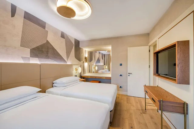 Lake, Suite, House, Pool View، Hilton Dalaman Sarigerme Resort & Golf 1/1