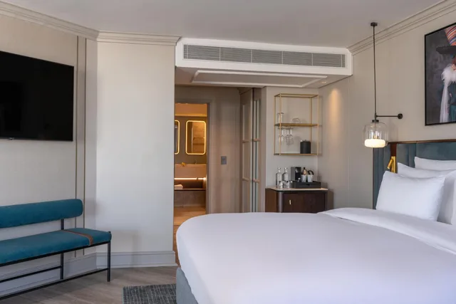 Collection, Premium, Marina View, Balcony، Radisson Collection Hotel, Waterfront Cape Town 1/6