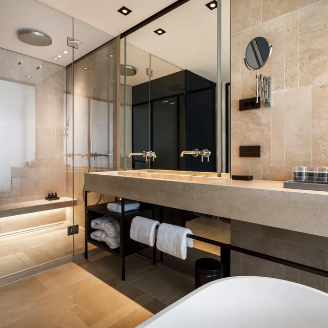 Grand, Double Bed, Marina View, Grand Park Hotel Rovinj by Maistra Collection 2/3