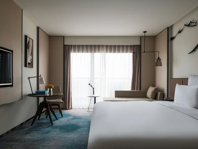 Superior, King Bed, Pullman Zhouzhuang 1/6