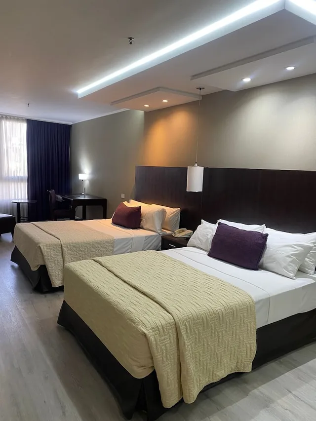 غرفة عائلية بسريرين كوين، Howard Johnson Plaza by Wyndham Buenos Aires Florida Street 2/10