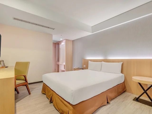 Standard, Double Bed, No Window، Guide Hotel Taipei Fuxing N. 6/10