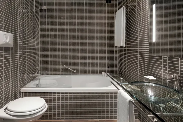 غرفة قياسية ثلاثية بسرير كينج وسرير فردي، Ac Hotel Pisa By Marriott 4/4