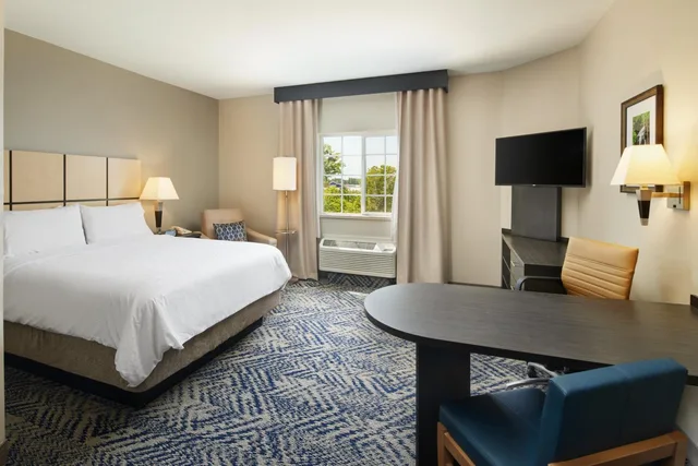 جناح بسرير كينج بغرفة نوم واحدة لذوي الإعاقة، Candlewood Suites Charleston - Northwoods, an IHG Hotel 2/4