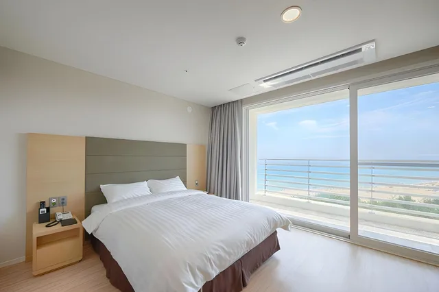 Resort, Family, 2 Futon Beds، Sol Beach Samcheok 3/4