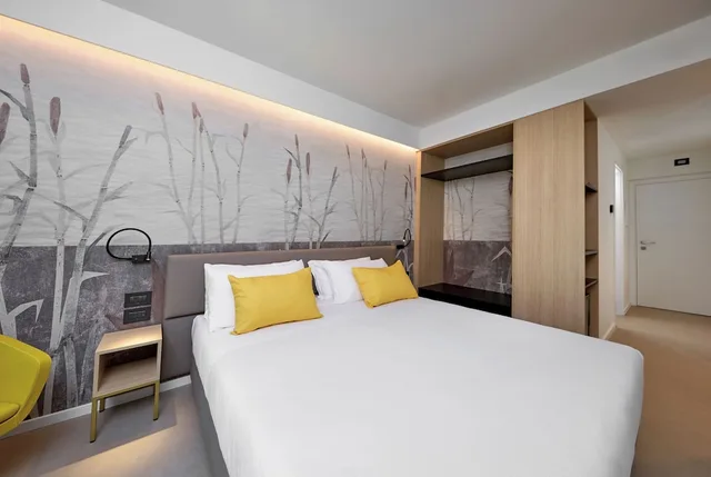 غرفة ديلوكس بسرير مزدوج بإطلالة على البحيرة، Hotel Royal Village 6/10